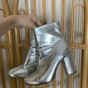Urban Outfitters Zelda Silver Metallic Booties